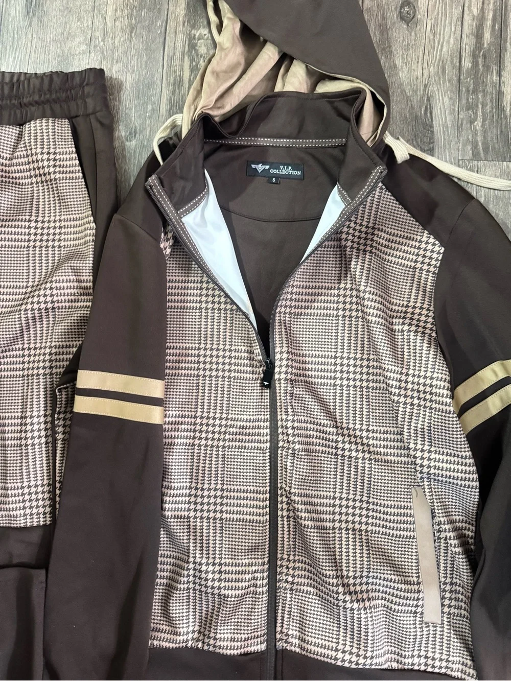 Men's outfit, size S